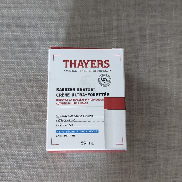 White and Red Moisturizing Skincare Cream - Picture 2 of 5